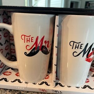 Mr and Mrs set of cups